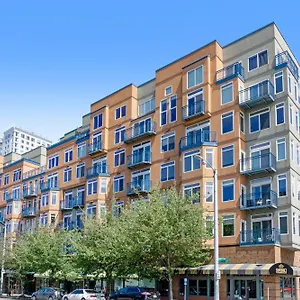 Holiday home Belltown Court North